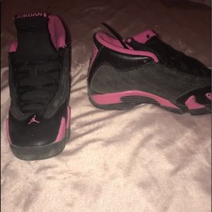 Gently worn Jordans size 7y